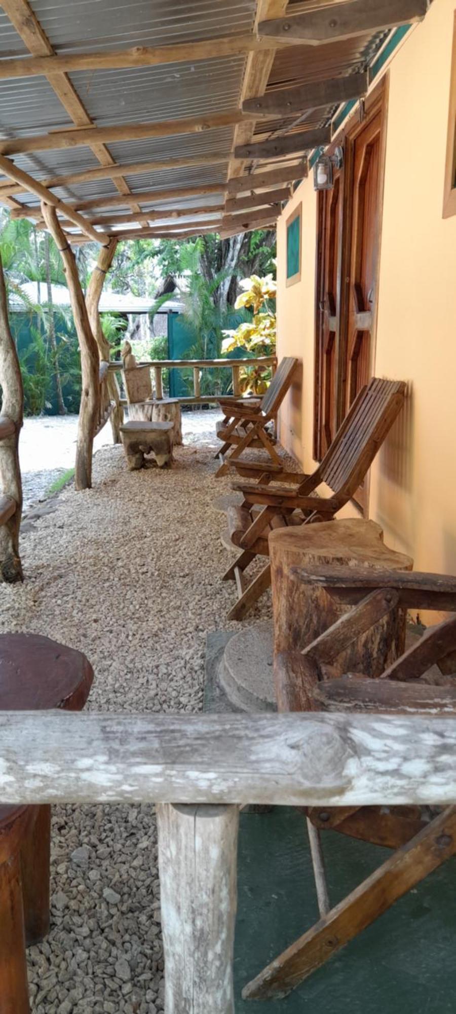 Mal Pais Surf Camp Hotel Playa Santa Teresa  Eksteriør billede