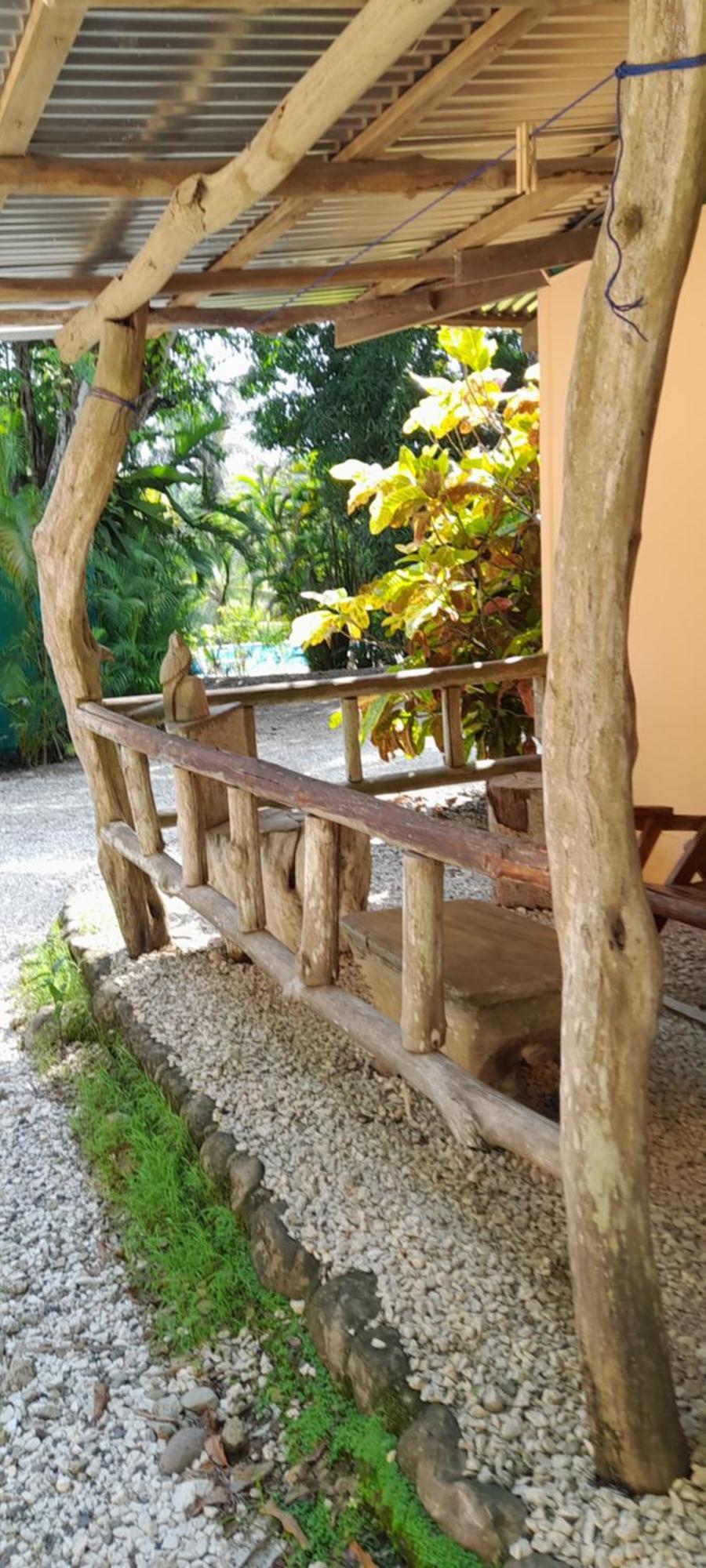 Mal Pais Surf Camp Hotel Playa Santa Teresa  Eksteriør billede