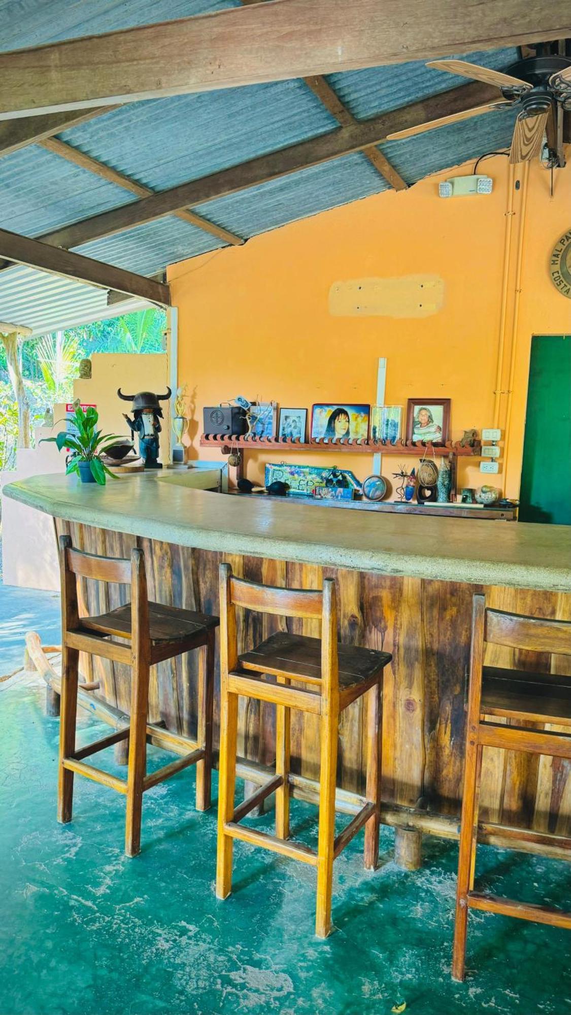 Mal Pais Surf Camp Hotel Playa Santa Teresa  Eksteriør billede