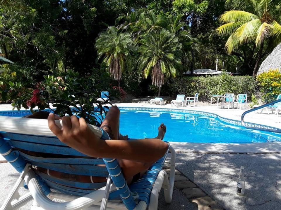 Mal Pais Surf Camp Hotel Playa Santa Teresa  Eksteriør billede